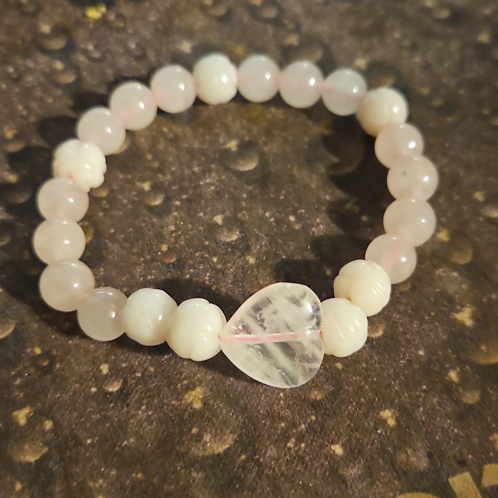 Pink Quartz Heart Stretch Bracelet - Picture 3 of 3